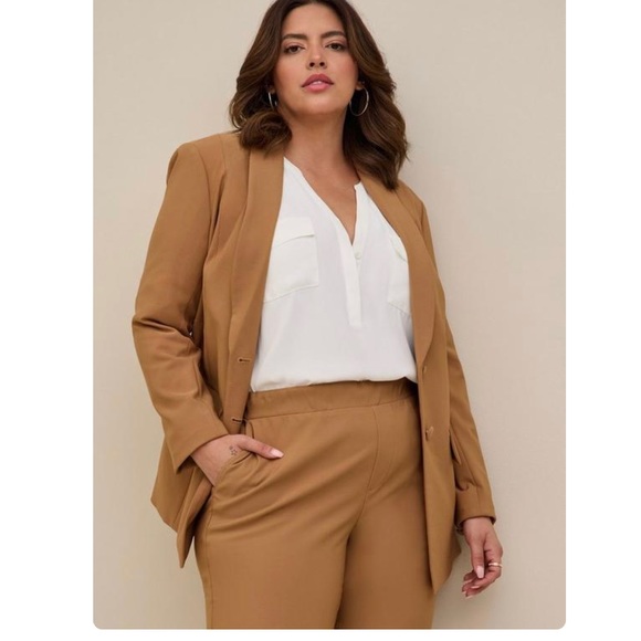 Torrid Plus Size Structured Tan Brown Blazer Size 5X - Picture 2 of 5